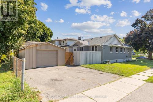 36 Rideout Street, Ajax, ON - Outdoor