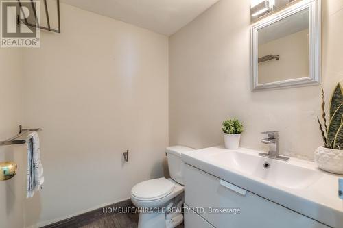 1105 - 180 Markham Road, Toronto (Scarborough Village), ON - Indoor Photo Showing Bathroom