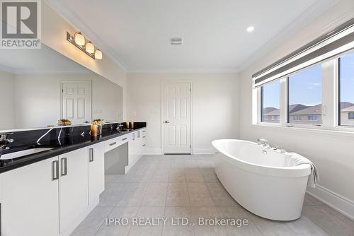 14 Hummingbird Grove, Adjala-Tosorontio (Colgan), ON - Indoor Photo Showing Bathroom