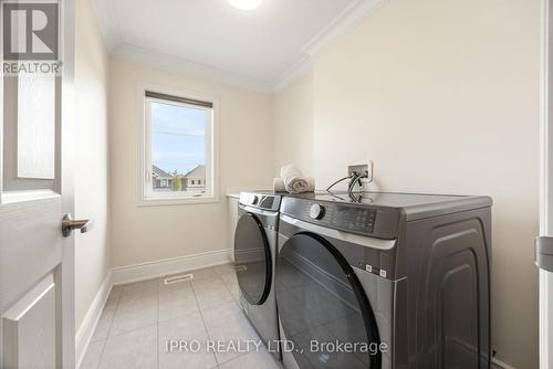 14 Hummingbird Grove, Adjala-Tosorontio (Colgan), ON - Indoor Photo Showing Laundry Room