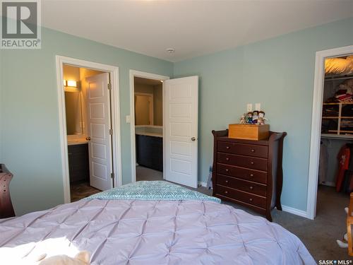 114 4102 3Rd Avenue N, Regina, SK - Indoor Photo Showing Bedroom