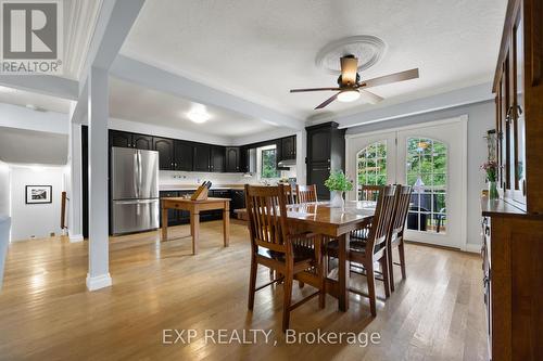 4871 Wellington Road 29, Guelph/Eramosa, ON - Indoor Photo Showing Dining Room