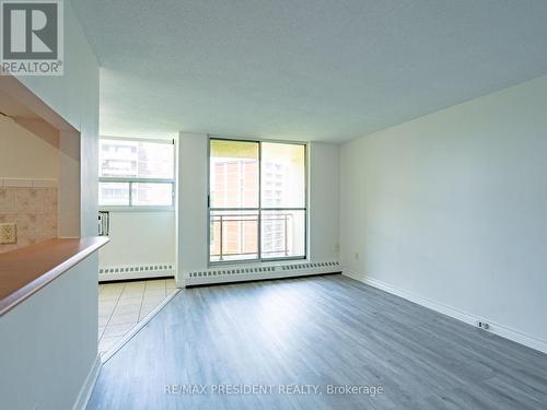 701 - 1950 Main Street West, Hamilton, ON - Indoor Photo Showing Other Room