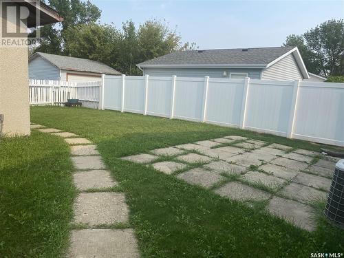 214 Cartier Crescent, Saskatoon, SK - Outdoor