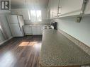 214 Cartier Crescent, Saskatoon, SK  - Indoor Photo Showing Kitchen 