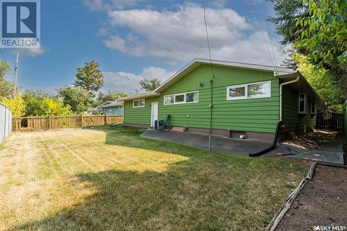 18 Procter Place, Regina, SK - Outdoor