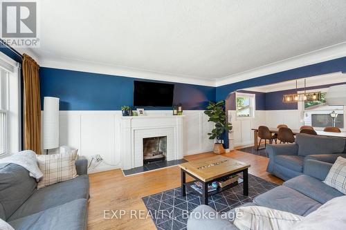 150 Harley Street, London, ON - Indoor Photo Showing Living Room With Fireplace