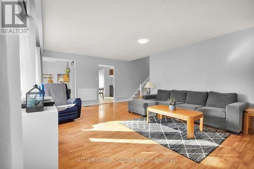 10 Forest Drive, Brant (Paris), ON - Indoor Photo Showing Living Room