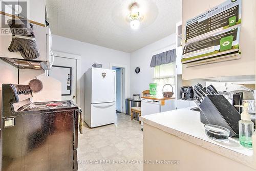 1085 Frances Street, London, ON - Indoor Photo Showing Other Room