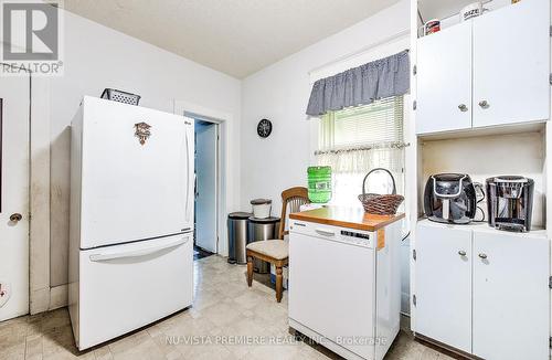 1085 Frances Street, London, ON - Indoor Photo Showing Kitchen