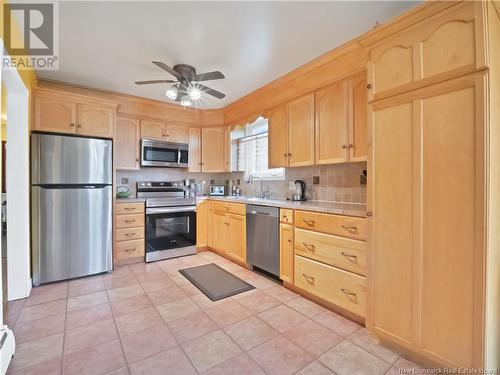 207 Diligent Drive, Riverview, NB - Indoor Photo Showing Kitchen