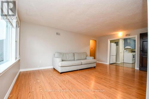 576 King George Street, Peterborough (Otonabee), ON - Indoor Photo Showing Living Room