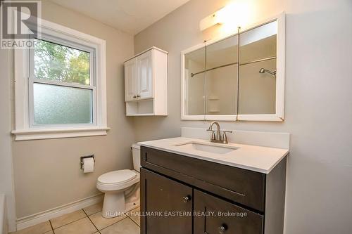 576 King George Street, Peterborough (Otonabee), ON - Indoor Photo Showing Bathroom