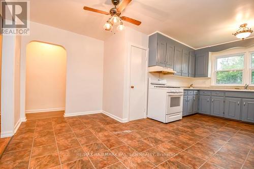 576 King George Street, Peterborough (Otonabee), ON - Indoor Photo Showing Kitchen