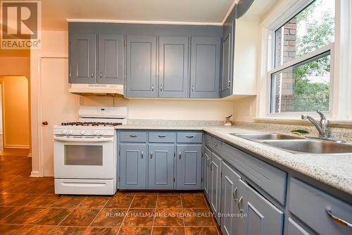 576 King George Street, Peterborough (Otonabee), ON - Indoor Photo Showing Kitchen With Double Sink