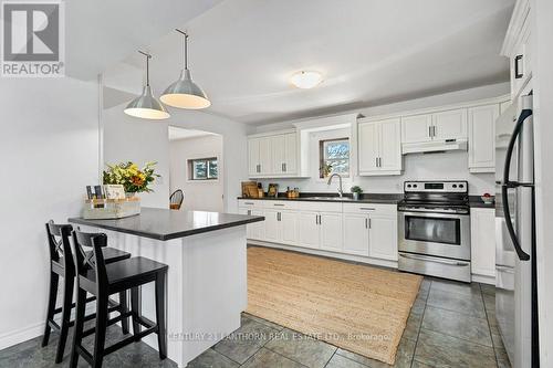 986 Black Road, Prince Edward County (Sophiasburgh), ON - Indoor Photo Showing Kitchen