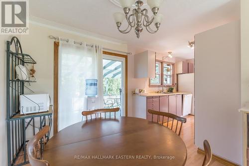 880 Clinton Avenue, Douro-Dummer, ON - Indoor Photo Showing Dining Room