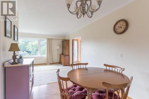 880 Clinton Avenue, Douro-Dummer, ON - Indoor Photo Showing Dining Room