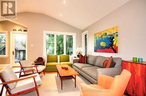 75 Castle Knock Road, Toronto (Lawrence Park South), ON - Indoor Photo Showing Living Room