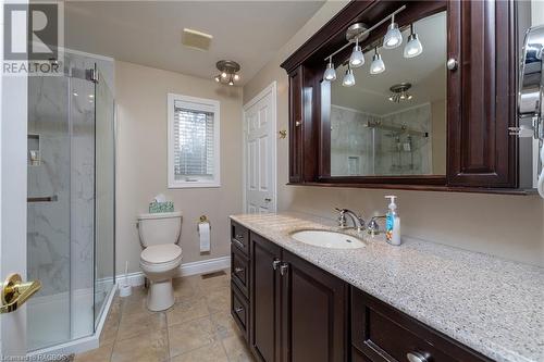 433 8Th Avenue A E, Owen Sound, ON - Indoor Photo Showing Bathroom