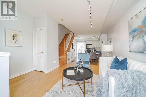 D - 4177 Lawrence Avenue E, Toronto, ON - Indoor Photo Showing Living Room