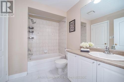 D - 4177 Lawrence Avenue E, Toronto, ON - Indoor Photo Showing Bathroom