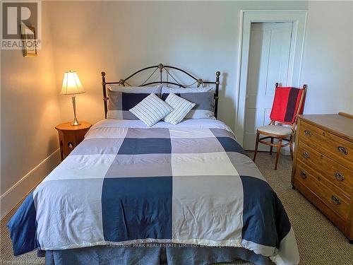 319928 Kemble Rock Road, Georgian Bluffs, ON - Indoor Photo Showing Bedroom