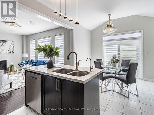 3 Frampton Road, Brampton, ON - Indoor Photo Showing Kitchen With Double Sink