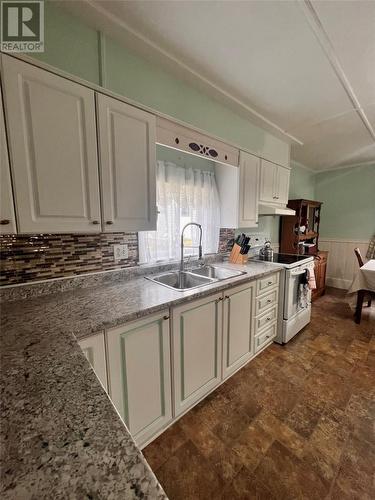 317 Main Street, Sunnyside, NL - Indoor Photo Showing Kitchen With Double Sink