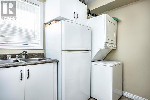 3 Beauford Place, St John'S, NL - Indoor Photo Showing Laundry Room