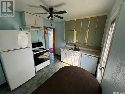 693 Princess Street, Regina, SK - Indoor Photo Showing Kitchen