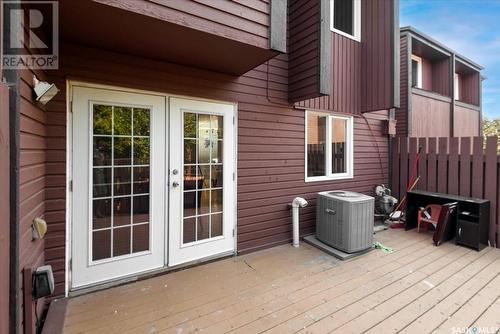 E 2 Lincoln Drive, Regina, SK - Outdoor With Deck Patio Veranda With Exterior