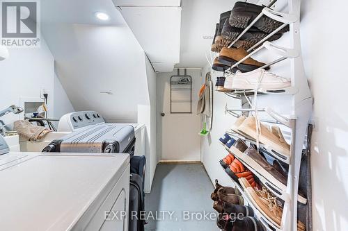 212 Sixth Street, Toronto, ON - Indoor Photo Showing Laundry Room