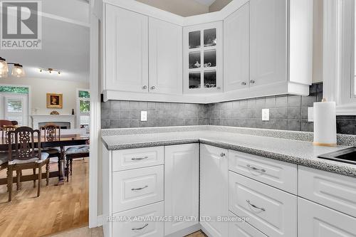 417 Hyde Park Road, London, ON - Indoor Photo Showing Kitchen