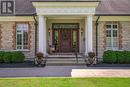 8995 Parkhouse Drive, Strathroy-Caradoc (Mount Brydges), ON  - Outdoor With Facade 