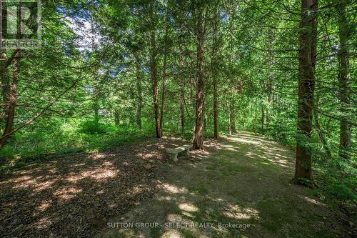 8995 Parkhouse Drive, Strathroy-Caradoc (Mount Brydges), ON - Outdoor