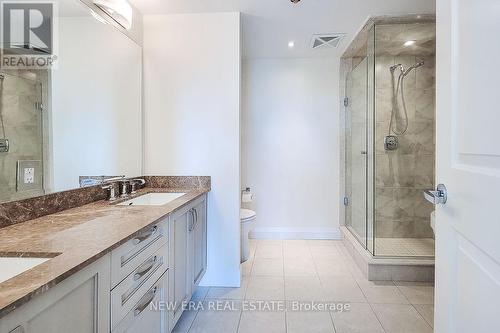 323 - 11 Bronte Road, Oakville, ON - Indoor Photo Showing Bathroom