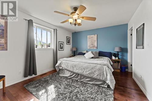 860 Southwood Drive, Lakeshore, ON - Indoor Photo Showing Bedroom