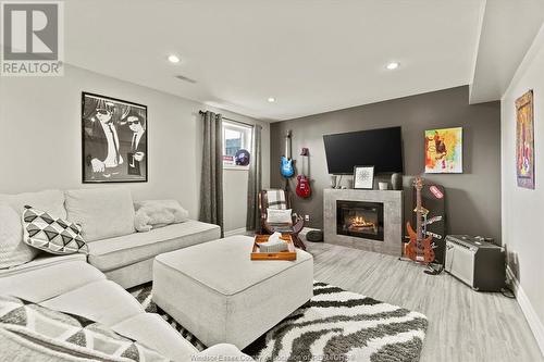 860 Southwood Drive, Lakeshore, ON - Indoor Photo Showing Living Room With Fireplace