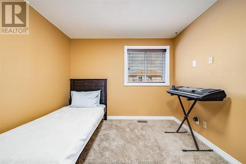 10884 Brentwood Crescent, Windsor, ON - Indoor Photo Showing Bedroom