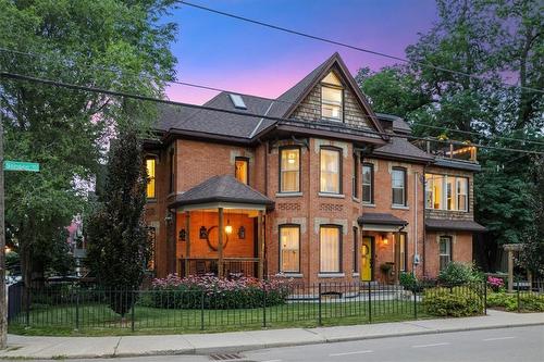 109 Ontario Avenue, Hamilton, ON - Outdoor With Facade