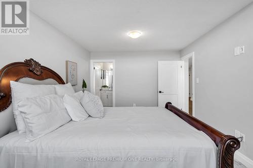 1177 Meadowlark Ridge, London, ON - Indoor Photo Showing Bedroom