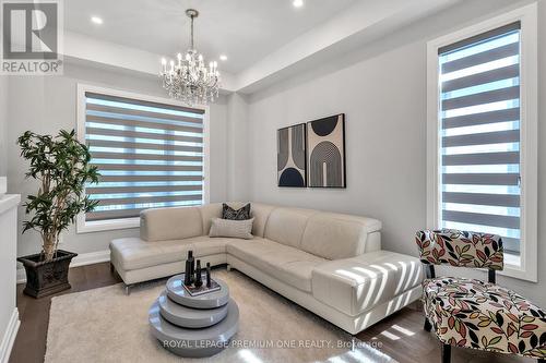 1177 Meadowlark Ridge, London, ON - Indoor Photo Showing Living Room