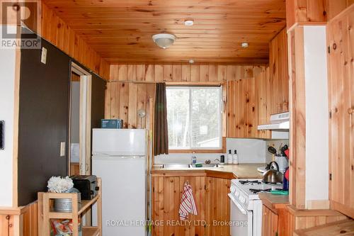 810 4Th Line, Douro-Dummer, ON - Indoor Photo Showing Kitchen