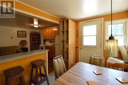 689 River Drive, Lanark Highlands, ON - Indoor Photo Showing Dining Room