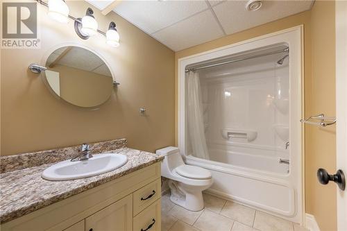 2nd bath - 1051 Butler Boulevard, Petawawa, ON - Indoor Photo Showing Bathroom