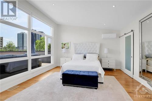 272 Beechgrove Avenue, Ottawa, ON - Indoor Photo Showing Bedroom