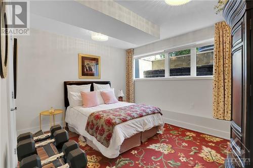 272 Beechgrove Avenue, Ottawa, ON - Indoor Photo Showing Bedroom