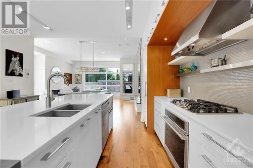 272 Beechgrove Avenue, Ottawa, ON - Indoor Photo Showing Kitchen With Double Sink With Upgraded Kitchen