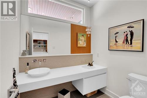 272 Beechgrove Avenue, Ottawa, ON - Indoor Photo Showing Bathroom